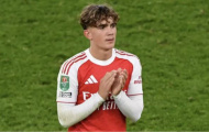 Thần đồng 15 tuổi tỏa sáng, Arsenal bay cao ở Carabao Cup