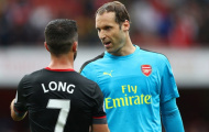 Dù Arsenal thắng, Petr Cech vẫn không hài lòng