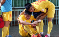 Cầu thủ Hải Phòng bật khóc khi Văn Quyết ghi bàn phút 90