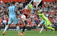 Bravo, Mkhitaryan lọt đội hình tệ nhất vòng 4 Premier League