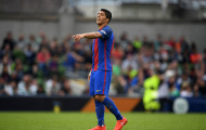 Pha đỡ ngực và dứt điểm chuẩn mực của Luis Suarez vs Celtic