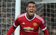 Sốc: Chris Smalling suýt bị bỏ lại Hà Lan vì không... tiểu được