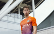 Man City trình làng áo đấu thứ 3 'tím cam' cực chất