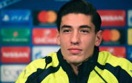 Nếu mất Bellerin, Arsenal chỉ có thể trách mình quá... keo