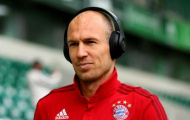 Bác sĩ tiết lộ lí do Robben hay chấn thương