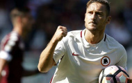 'Cây trường sinh' Totti đạt cột mốc ghi bàn đáng nể