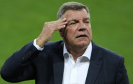 Liên đoàn bóng đá Anh vứt 4000 chiếc áo vì Allardyce