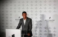 Chùm ảnh: Ronaldo lịch lãm khai trương khách sạn mới tại quê nhà