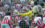 Pha cản phá thế kỷ của David Seaman (Arsenal)