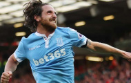 Joe Allen không cam lòng sút tung lưới M.U
