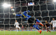 Những sai lầm dở khóc, dở cười của Victor Valdes