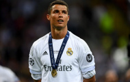 Gia hạn với Real, Ronaldo khiến Messi 'hít khói' về lương bổng