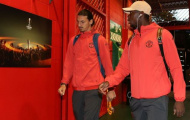 Neville chỉ cho Man United cách đánh bại Liverpool