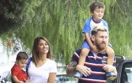 Đại gia đình của Messi cùng nhau 'hộ tống' Thiago đi học