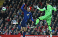 'M.U 'dựng xe buýt' vì... sợ Liverpool'