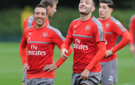 Một buổi tập tràn đầy tiếng cười của Arsenal