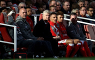 Arsenal đang dần cắt bớt quyền hạn của Wenger
