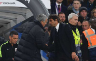 M.U thua sấp mặt, Mourinho tức tối chửi Conte