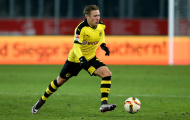 Tâng kẹo cao su như Oezil, sao trẻ Dortmund khiến dân mạng 'lắc mắt'
