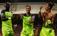 Liverpool đánh bại Crystal Palace trong cơn mưa bàn thắng