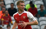 Mertesacker gửi thông điệp muốn ở lại Arsenal