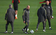 Pep đăm chiêu tìm cách khắc chế Barca trên sân tập