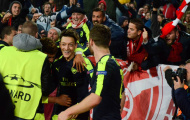 Mesut Oezil nhận đặc ân lớn