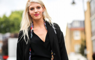 Body sexy chuẩn mực của Devon Windsor