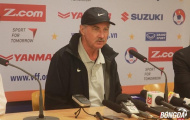 HLV Alfred Riedl: Trọng tài không nên thổi quả 11m với tuyển Việt Nam