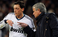 Mourinho muốn Oezil rời Arsenal, cứu lấy Man Utd
