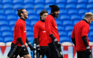 'Tarzan' Bale gọn gàng trở lại trong buổi tập của Xứ Wales