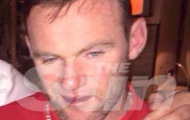 Điểm tin hậu trường 17/11: Rooney say 'quắc cần câu' ở tiệc cưới, Nữ cầu thủ TBN bị kẻ gian quay lén khi đang tắm