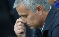 Rooney say tí bỉ, Mourinho chỉ biết đá xoáy FA