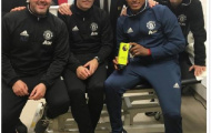 Sao Man Utd 'tặng' giải thưởng cá nhân cho đội ngũ y tế