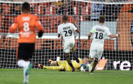 Vòng 13 Ligue 1: Falcao góp công giúp Monaco soán ngôi Nice