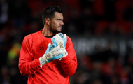 Sergio Romero phản xạ như điện cứu M.U khỏi bàn thua