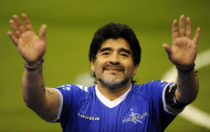 Những pha bóng ảo diệu của 'Cậu Bé Vàng' Diego Maradona
