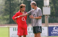 Đối thoại cùng Wenger: Chúng ta đang 'hủy hoại' cầu thủ trẻ
