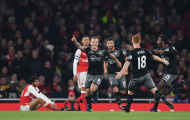 Arsenal bị chấm dứt chuỗi bất bại, nên buồn hay vui?