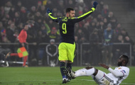 Lucas Perez 'đánh hơi' bàn thắng cho Arsenal