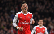 Oezil - Sanchez lại sáng, Arsenal lên đỉnh 