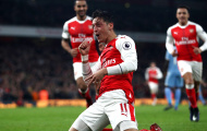 Màn trình diễn của Mesut Oezil trước Stoke City