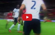 Paul Pogba bị Kyle Walker xỏ háng