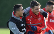 Giám đốc Arsenal báo tin vui về tương lai Sanchez, Oezil