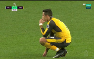 Góc Arsenal: Sanchez gục xuống, dấu chấm hết là đây