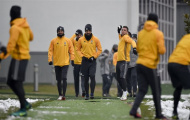 Đại chiến 'bóng tuyết' trên sân tập của Juventus
