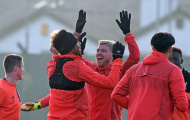 Nhà nhà đi nghỉ, Liverpool vẫn chăm chỉ luyện tập
