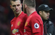 Schneiderlin bị bít đường rời Man Utd