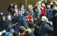 Schweinsteiger hội quân cùng Man Utd trong đêm khuya 