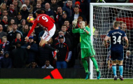 Howard Webb: 'Từ chối bàn thắng của Ibra? Điên rồ!'